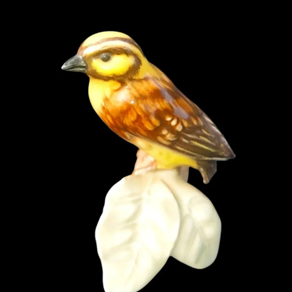 Vintage Goebel 1962 Goldammer Yellow Hammer Bird Figurine
